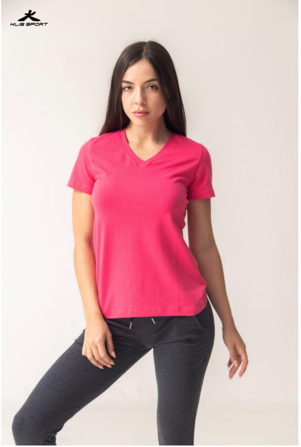REMERA ESCOTE "V"